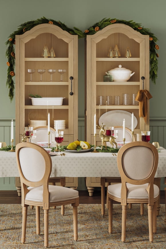 Deck out your dining room