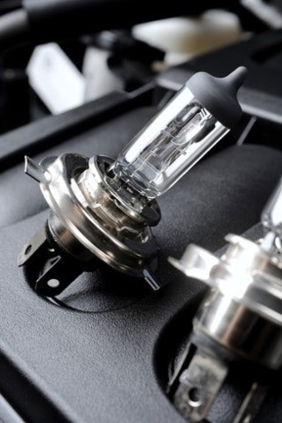 Headlight Bulbs in Car Lighting