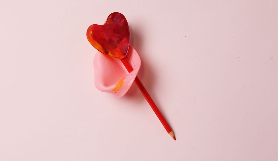 getting melted crayons out of silicon baking cup, bent cup