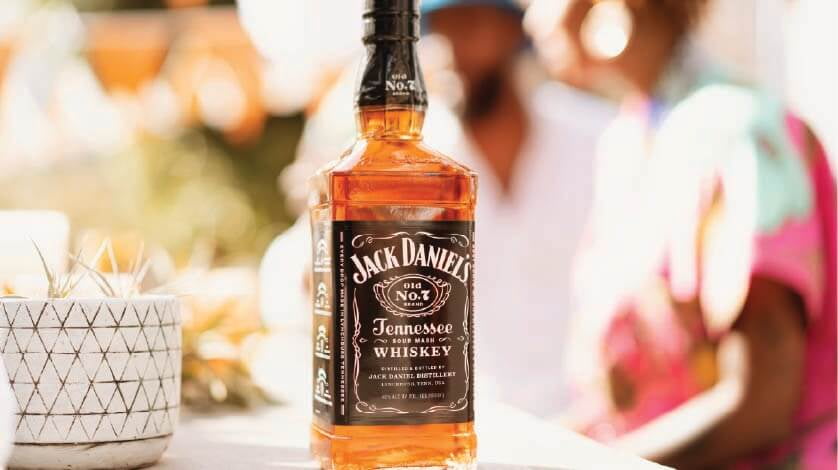 JACK DANIEL&#39;S - ジャックダニエル 160周年記念ボトル 40％ 800ml【D1】 ジャックダニエル 160周年記念ボトル 40％ 800ml【D1】