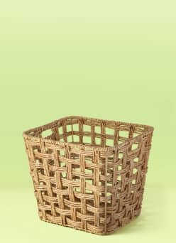 Wicker tote basket.