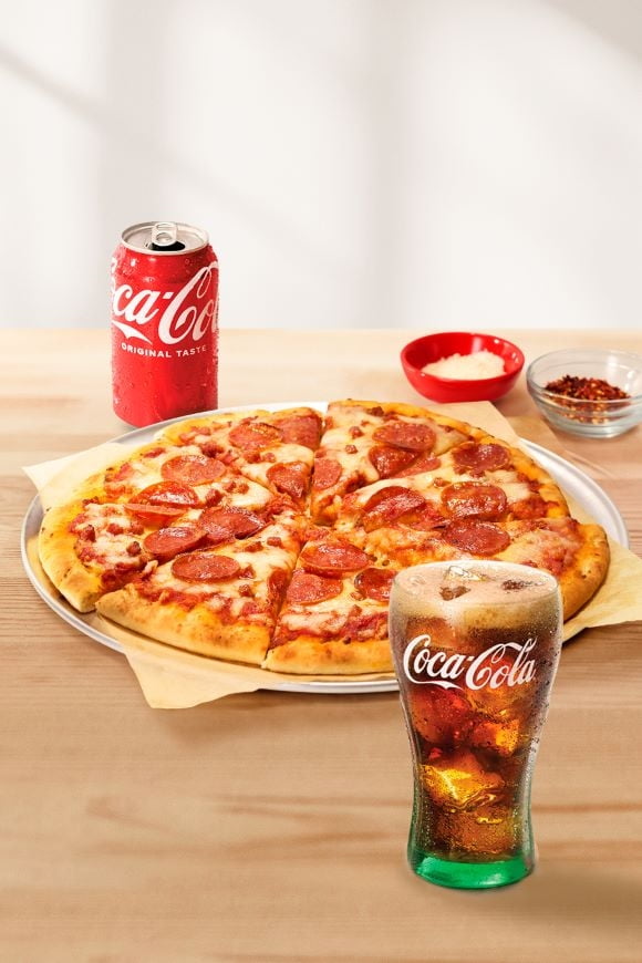 Complete pizza night