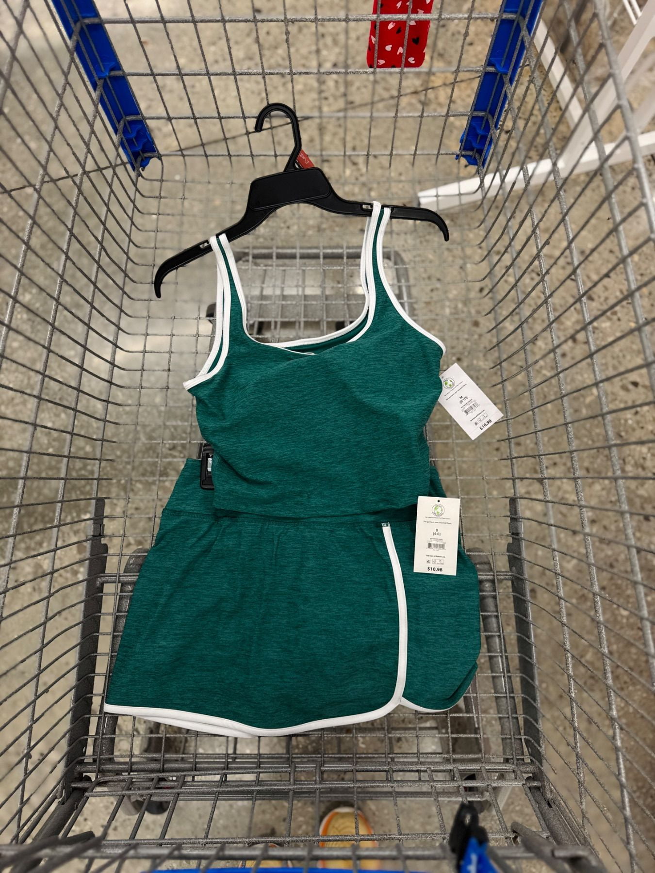 , Shop post, 