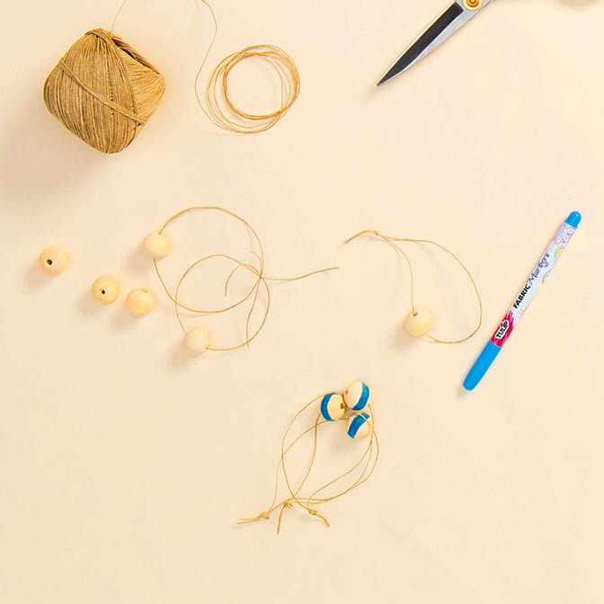 drawing on beads with fabric pen