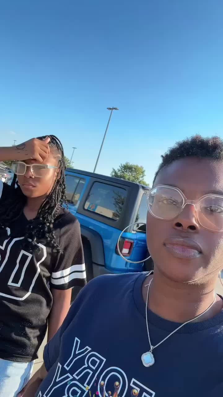 Came for groceries, left with a whole new look. 🛍️💅🏽 #WalmartCreator #WalmartFinds #WalmartStyle #WalmartDeals , Shop post,