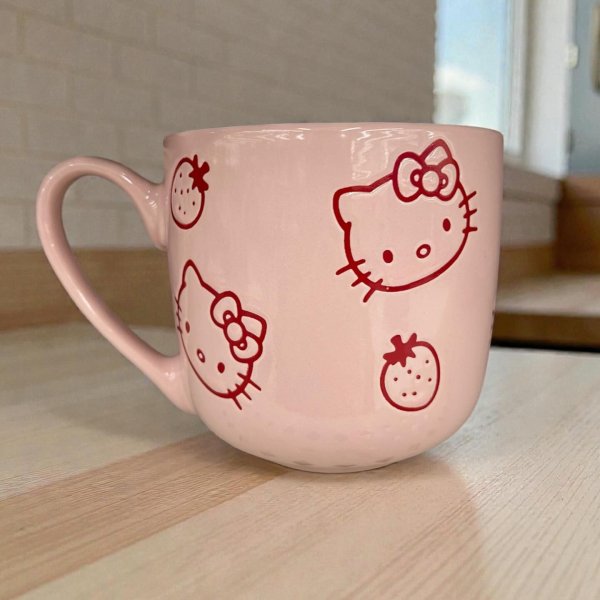Photo from @sip.sip.yay handle, with 1 product.