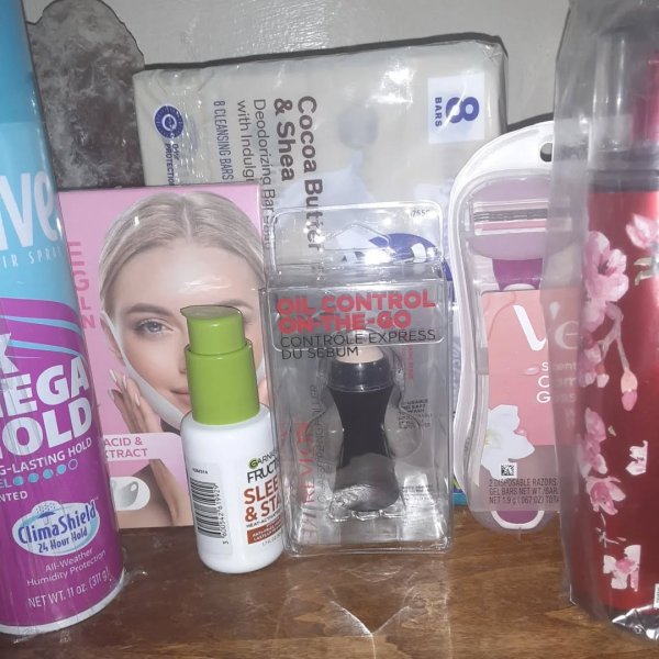 Photo from @eternallygratefulseas handle, with 1 product.