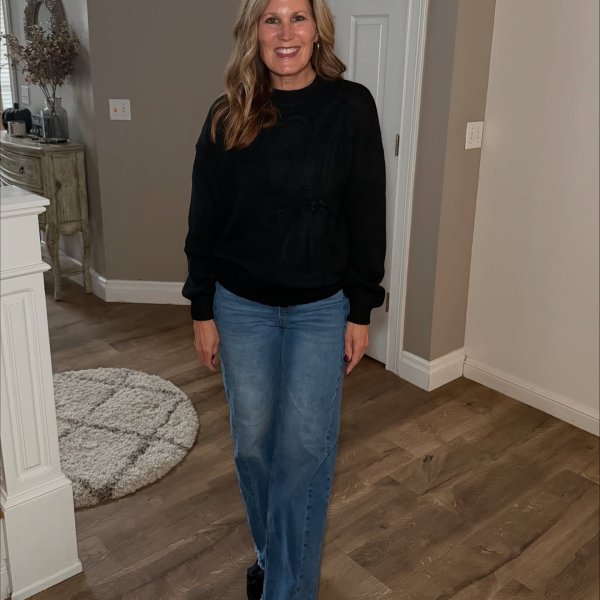 Photo from @danascart handle, with 2 products.