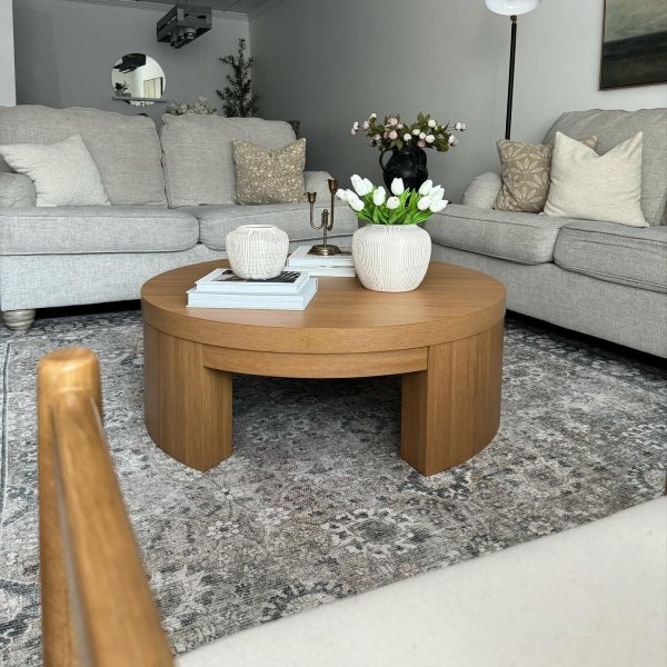 Photo from @neutralcuratedhome handle, with 1 product.