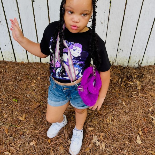 Photo from @little_miss_kays handle, with 1 product.