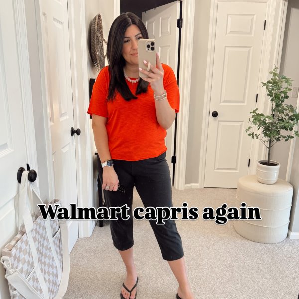 Photo from @hollylikestoshop handle, with 2 products.