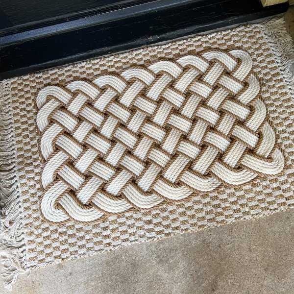 Photo from @_aliphillips_ handle, with 1 product.