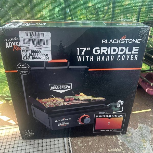 Photo from @deals_world67 handle, with 1 product.