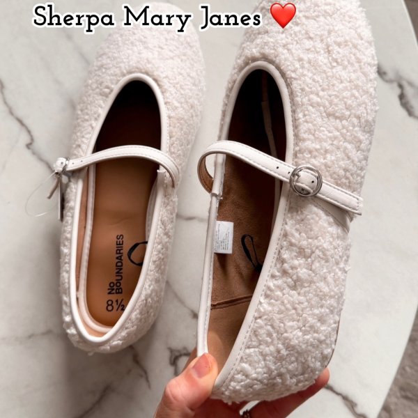 Photo from @styledinasnap_ handle, with 1 product.