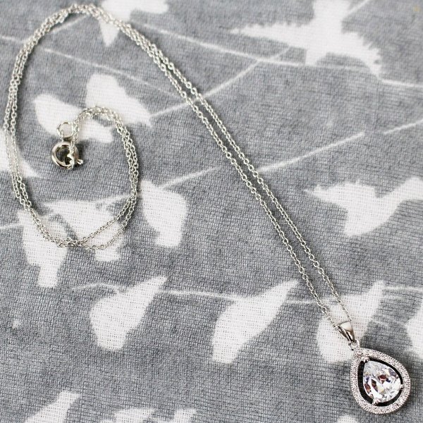 Photo from @cateandchloejewelry handle, with 1 product.