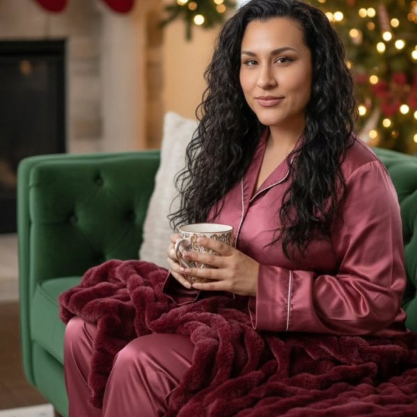 Photo from @nwafashionfindshub handle, with 1 product.