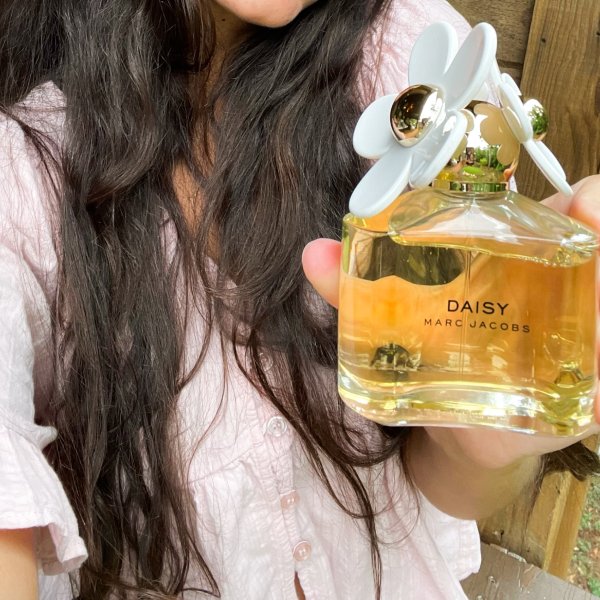 Photo from @avadavis16 handle, with 1 product.