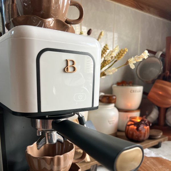 Photo from @decor_home_by_xiomy handle, with 1 product.