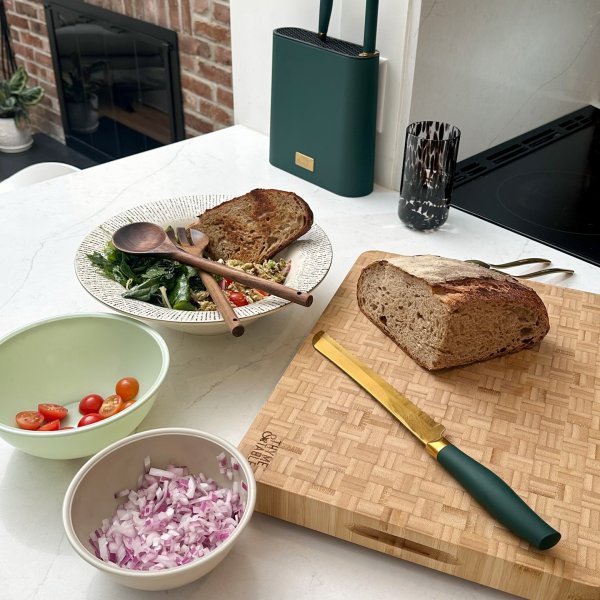 Photo from @thymeandtablekitchen handle, with 1 product.