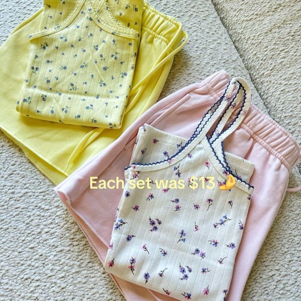 Photo from @theskinnyonfitness handle, with 3 products.