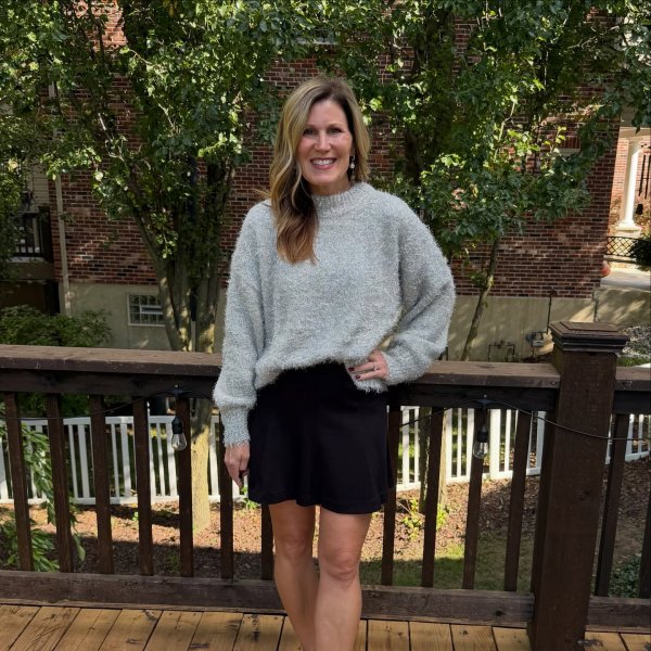 Photo from @danascart handle, with 2 products.