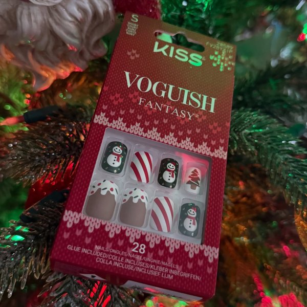 Photo from @luna.lindslooks handle, with 1 product.