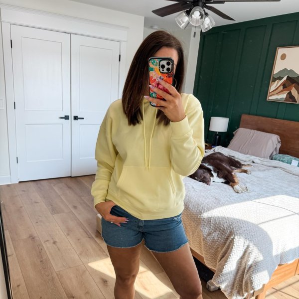 Photo from @savvy_money_saving_shopaholics handle, with 2 products.