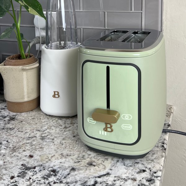 Russell Hobbs Retro Style 2Slice Toaster, Red, TR9150RDR