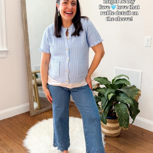 Photo from @msnafashion handle, with 2 products.