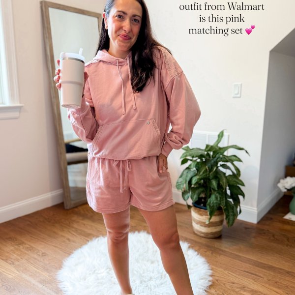 Photo from @msnafashion handle, with 2 products.