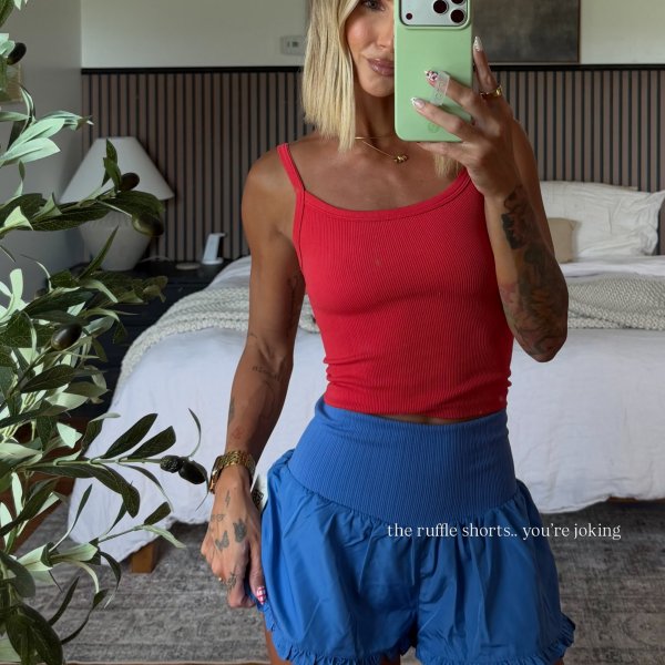 Photo from @lacylangren handle, with 2 products.