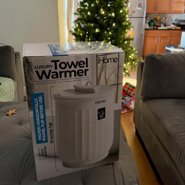 Photo from @hollyann.powell handle, with 1 product.