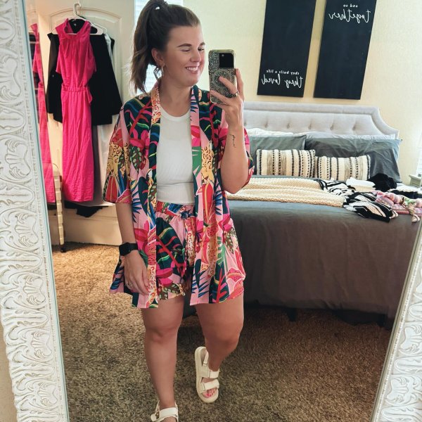 Photo from @brittvincent_ handle, with 1 product.