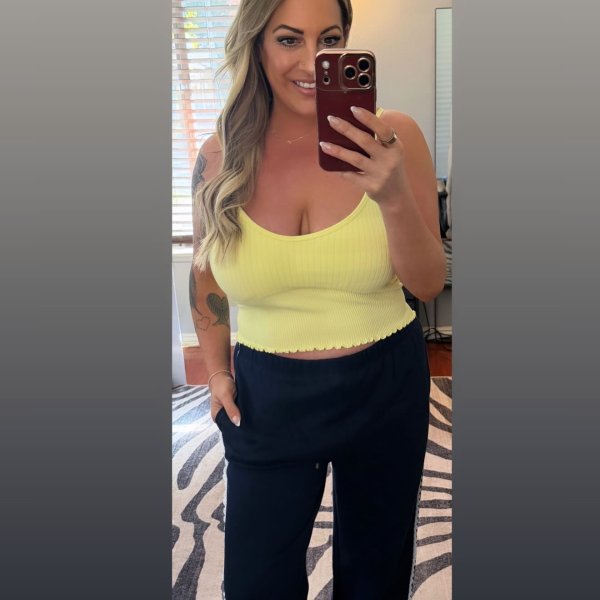 Photo from @kristin_angelica__ handle, with 2 products.