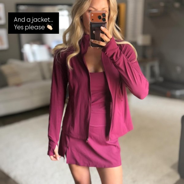 Photo from @brookebalancedlife handle, with 3 products.