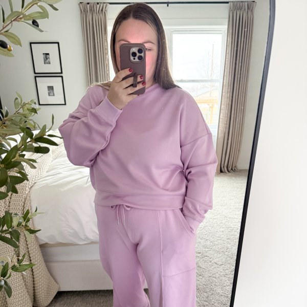 Photo from @stylesavewithsierra handle, with 2 products.