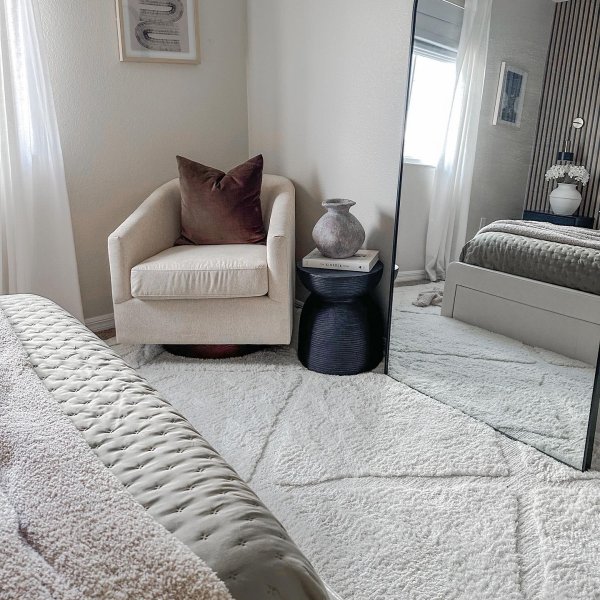Photo from @nita_home handle, with 2 products.
