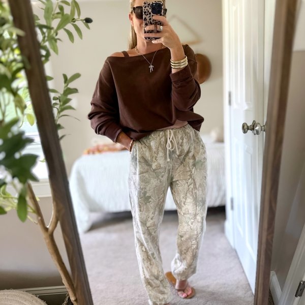 Photo from @ericaputtogether handle, with 1 product.