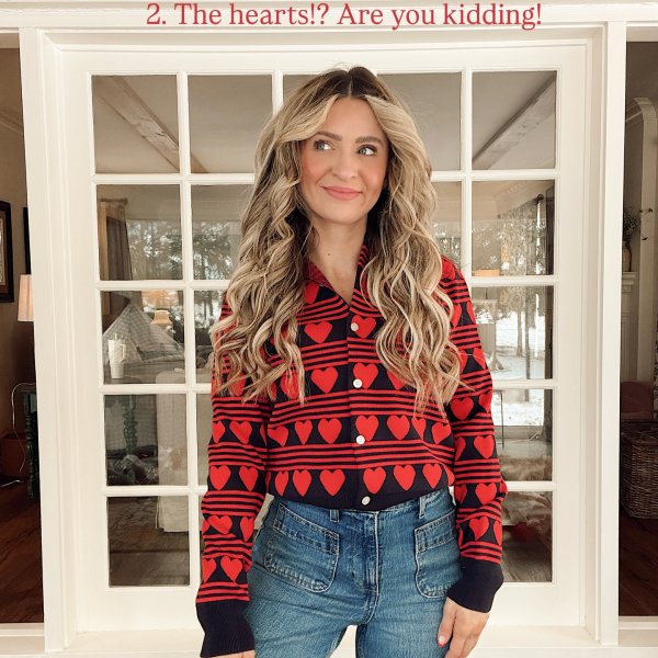 Photo from @hannaehenderson handle, with 2 products.