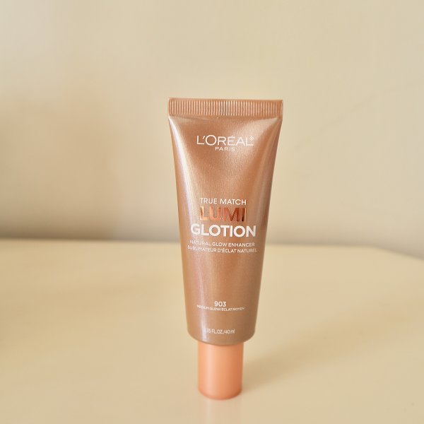 Photo from @thenikkirodri  handle, with 1 product.