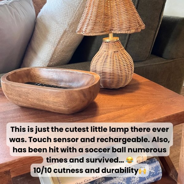 Photo from @livesofwalmartwives handle, with 1 product.