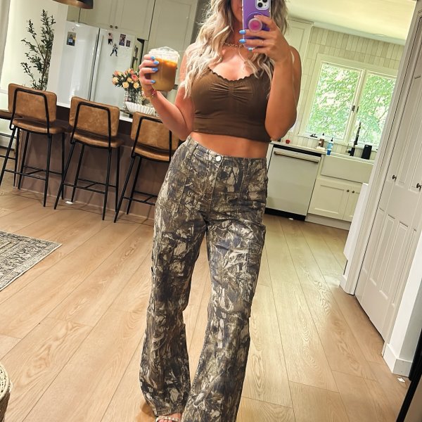 Photo from @kaylazaynexo handle, with 1 product.