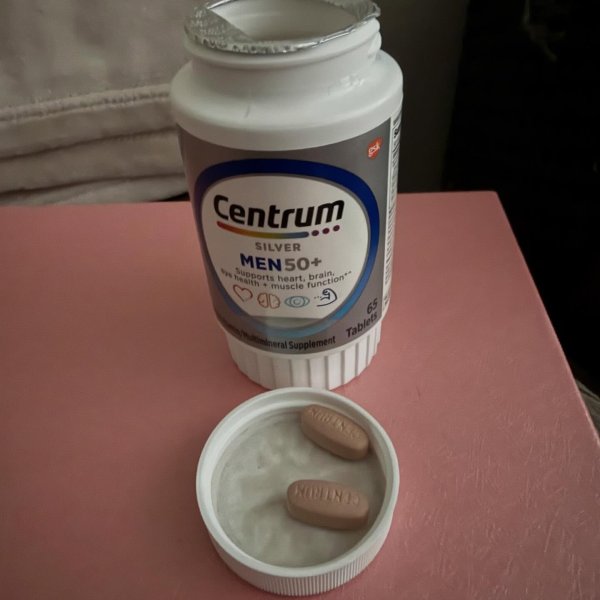 Photo from @katcablestable handle, with 1 product.