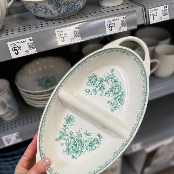 Photo from @walmartfinds handle, with 1 product.