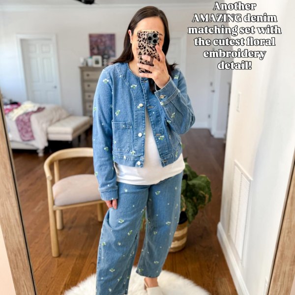 Photo from @msnafashion handle, with 2 products.