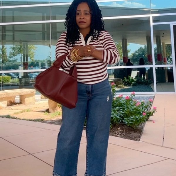 Photo from @iam_yolandarenee handle, with 2 products.