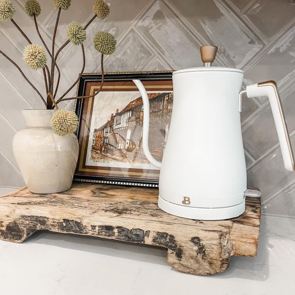 Photo from @styledmicasa handle, with 1 product.