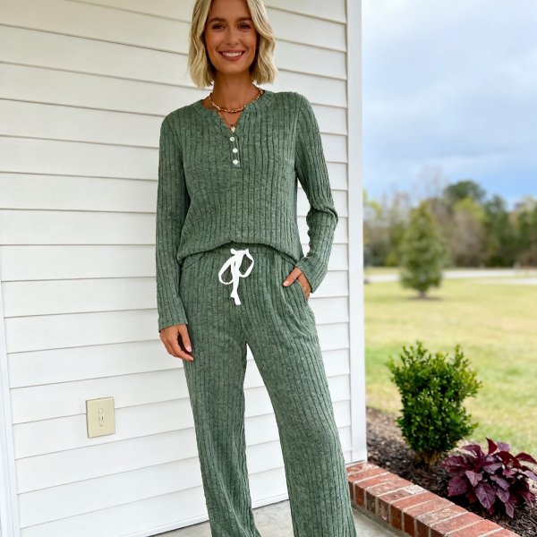 Photo from @fantaslook_us handle, with 1 product.