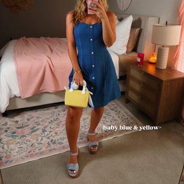 Photo from @hollllynoel handle, with 2 products.