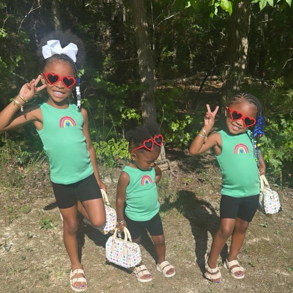 Photo from @theroyalgirlz handle, with 2 products.